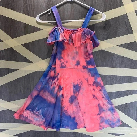 Girl’s Tie Dye Dress 👗🌈 - Picture 3 of 4